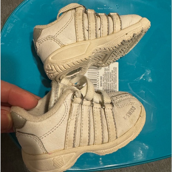 Baby K-Swiss sneakers tiny .. 2 US , 17 Eur , 1.5 UK great condition - Picture 9 of 15